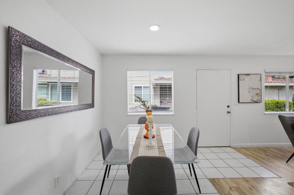 811 North Capitol Avenue 3 Property Photo 12