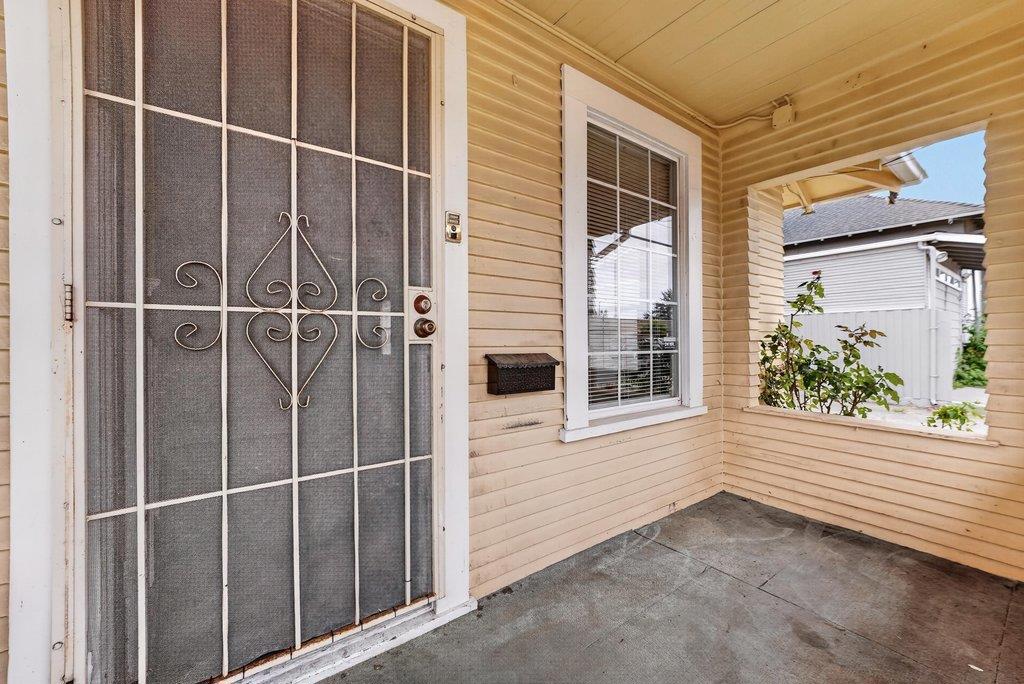 16 Stanford Street Property Photo 5