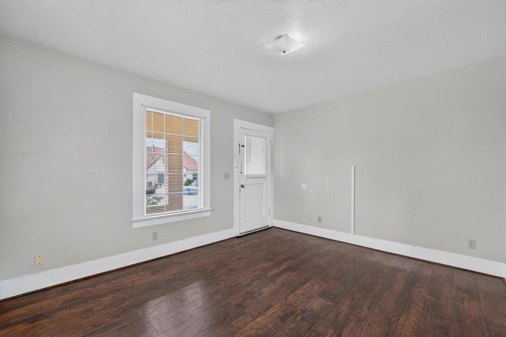16 Stanford Street Property Photo 8