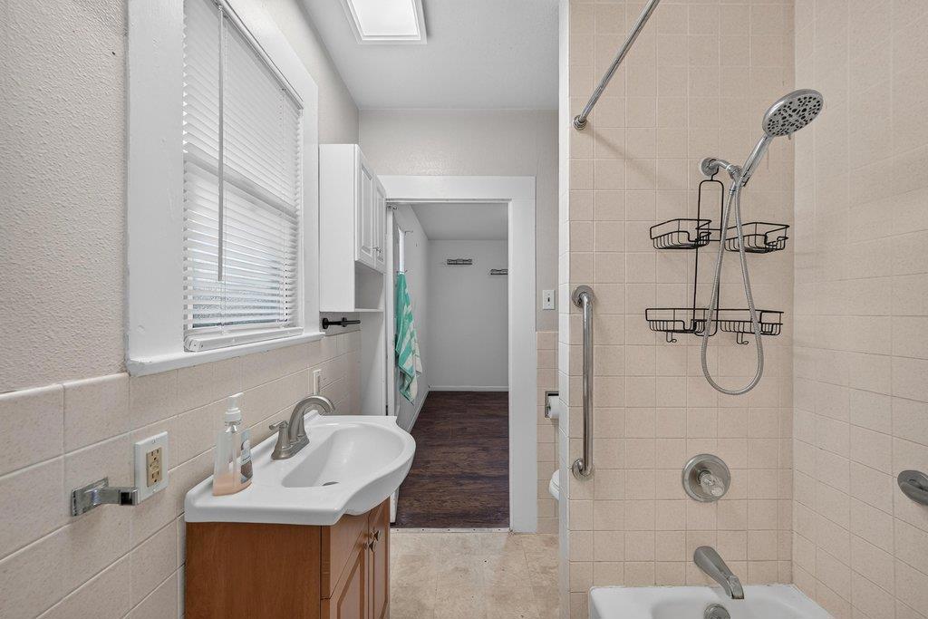 16 Stanford Street Property Photo 14