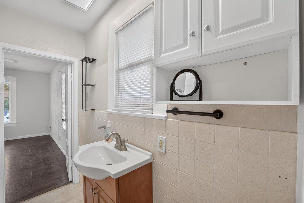 16 Stanford Street Property Photo 23