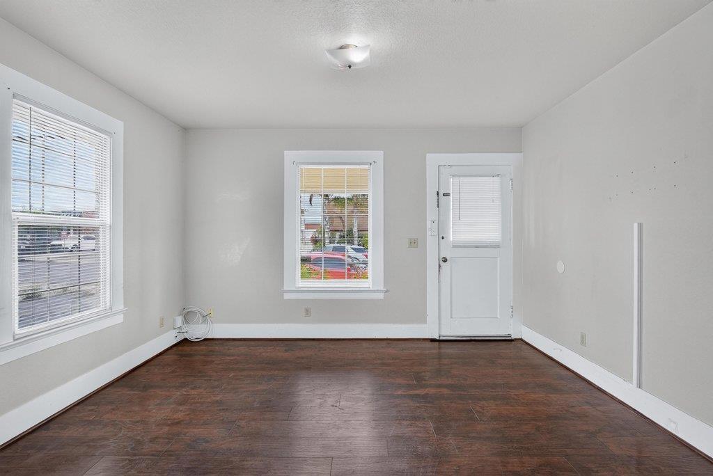 16 Stanford Street Property Photo 24