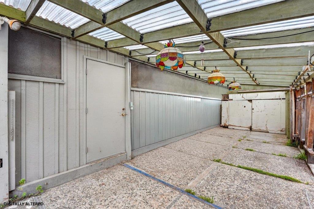 16 Stanford Street Property Photo 32