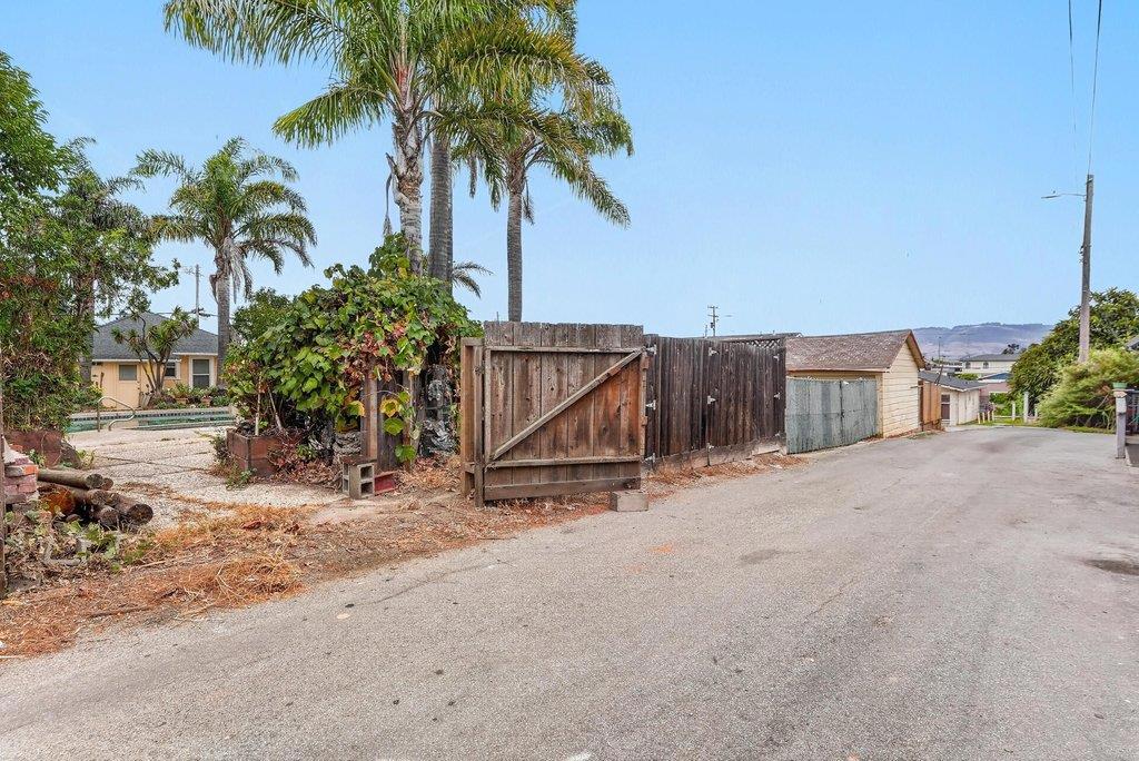 16 Stanford Street Property Photo 47