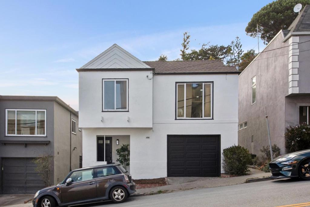 ML82059800 Property Photo 2
