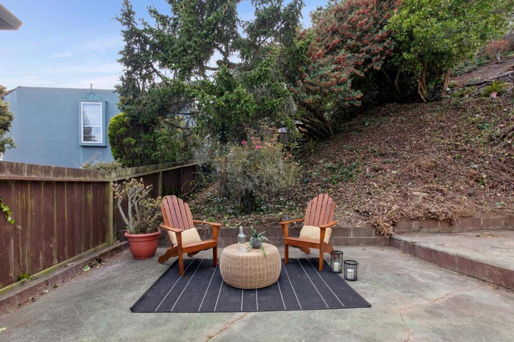 ML82059800 Property Photo 32