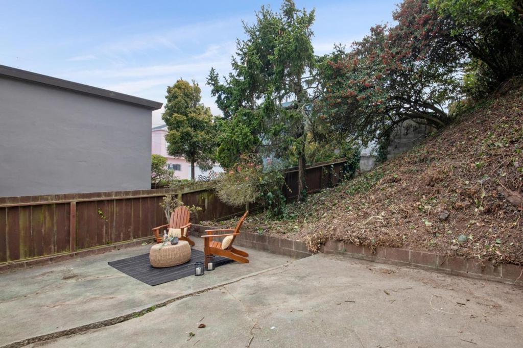 ML82059800 Property Photo 34
