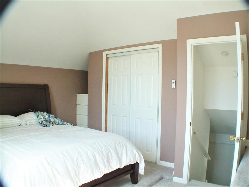 430434 Franklin Street Property Photo 12