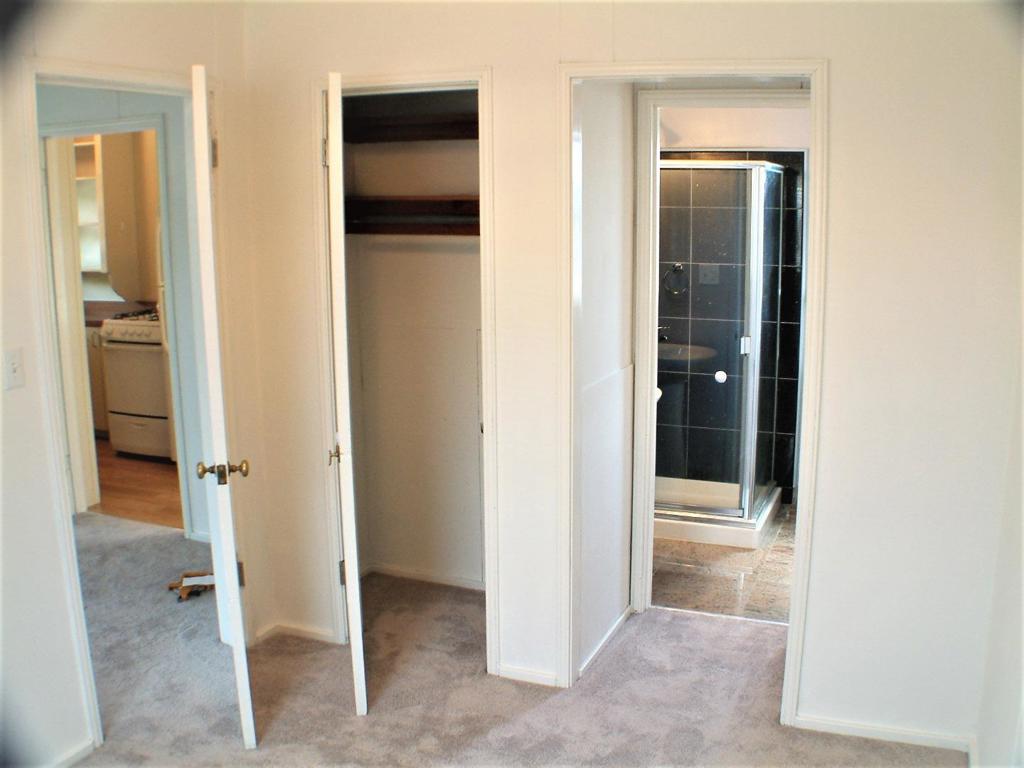 430434 Franklin Street Property Photo 25