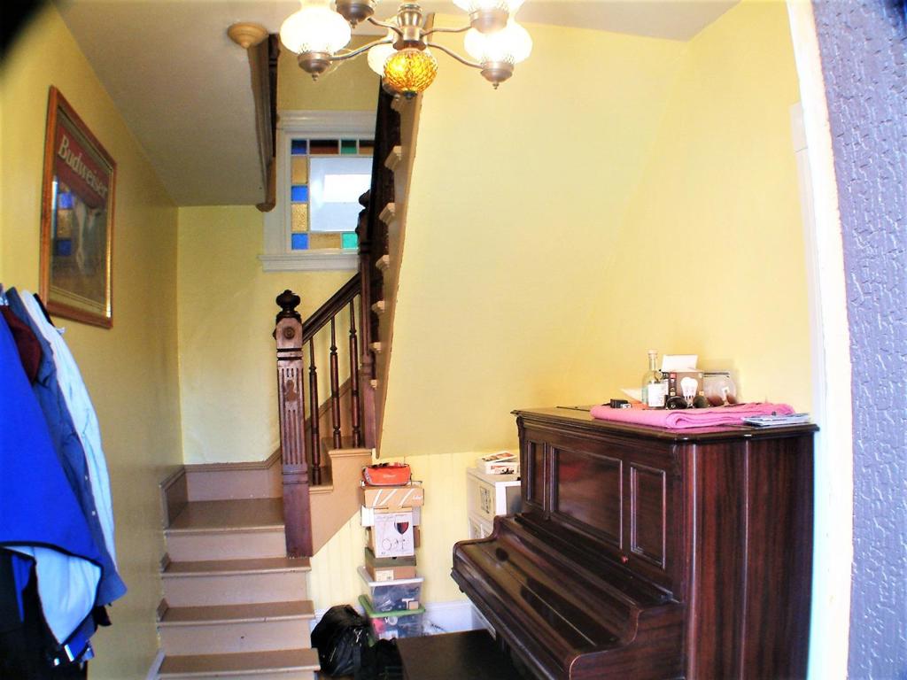 430434 Franklin Street Property Photo 31