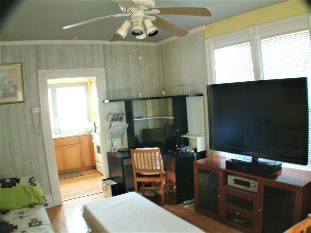 430434 Franklin Street Property Photo 34