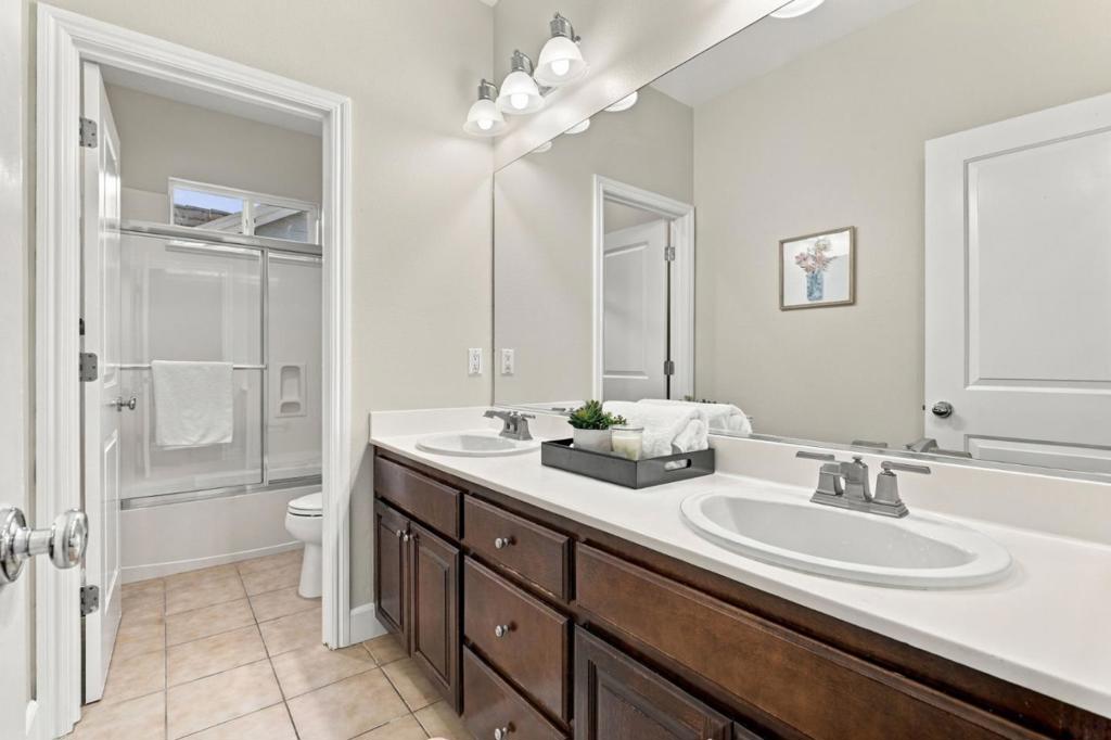 4473 Keepsake Rose Property Photo 32