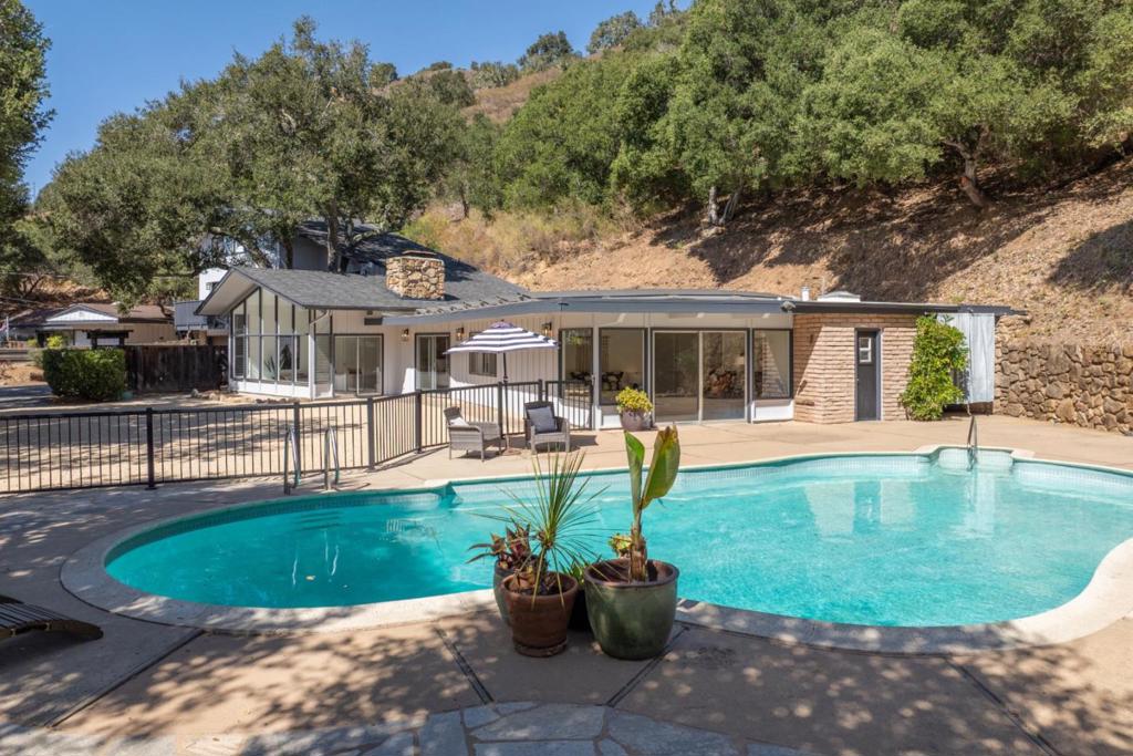 160 E Carmel Valley Road Property Photo 1