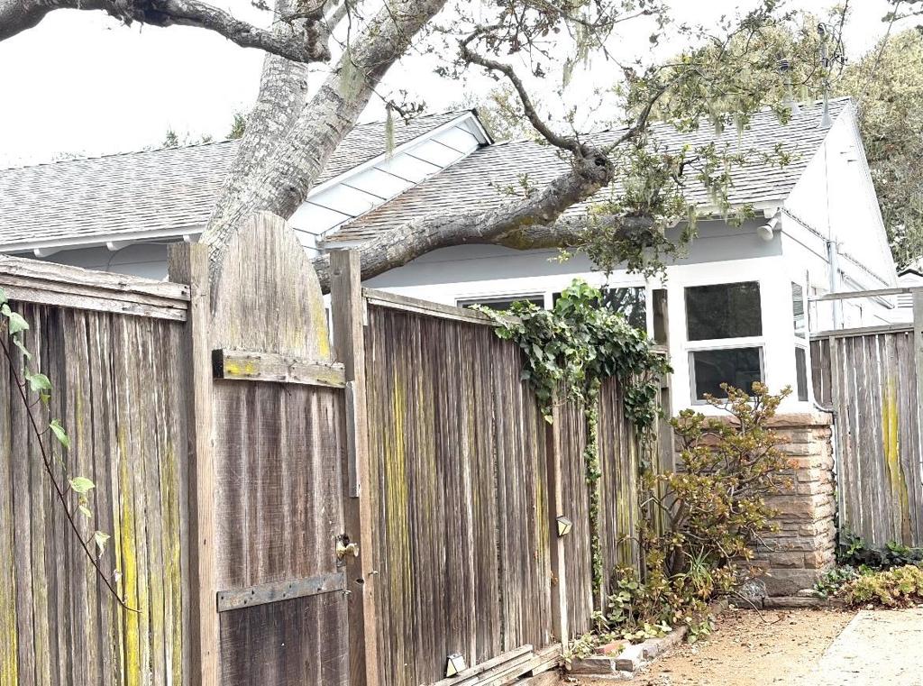 3111 Serra Avenue Property Photo 2
