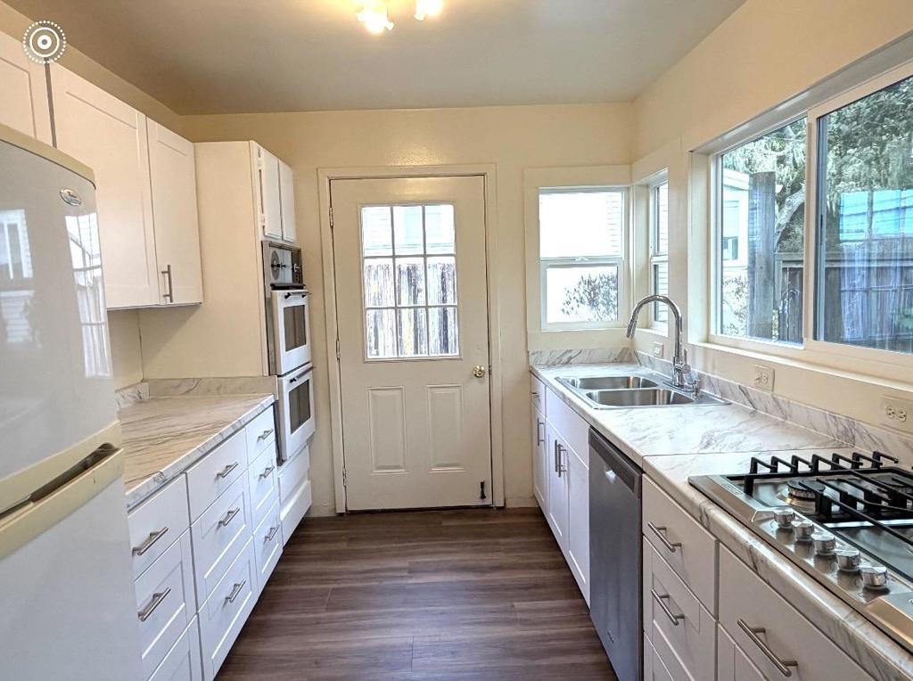 3111 Serra Avenue Property Photo 3