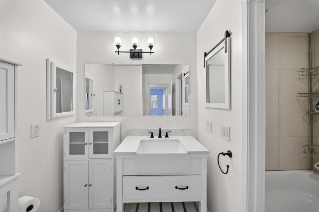 5699 Makati Circle A Property Photo 10
