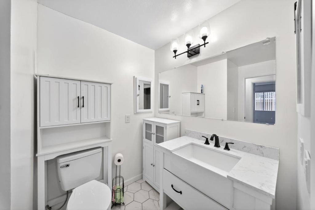 5699 Makati Circle A Property Photo 11