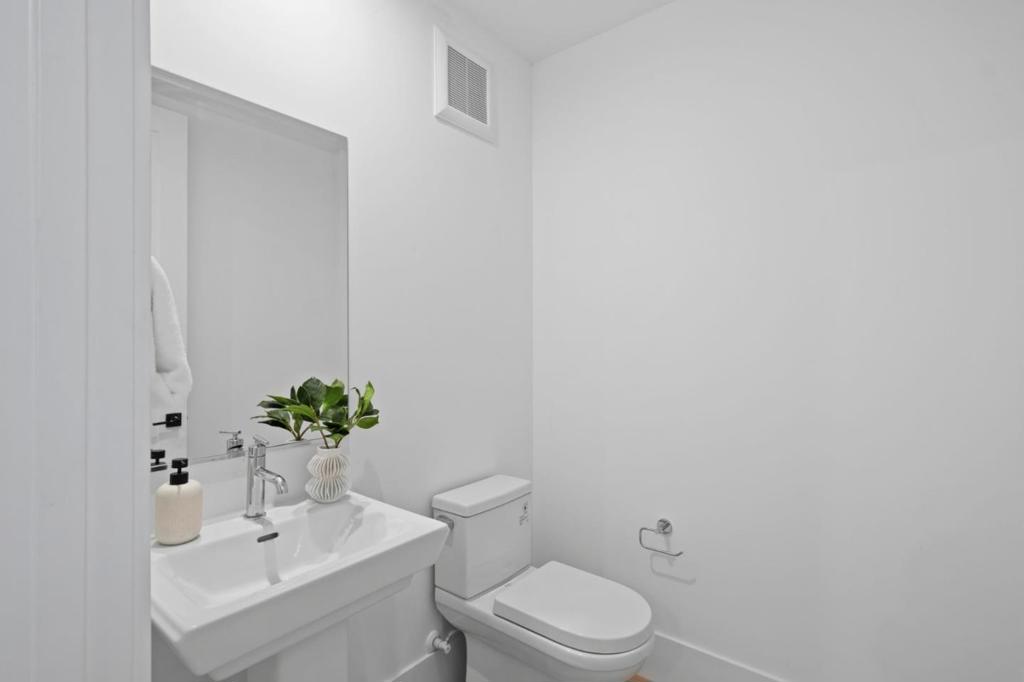 4115 Loganberry Drive Property Photo 11