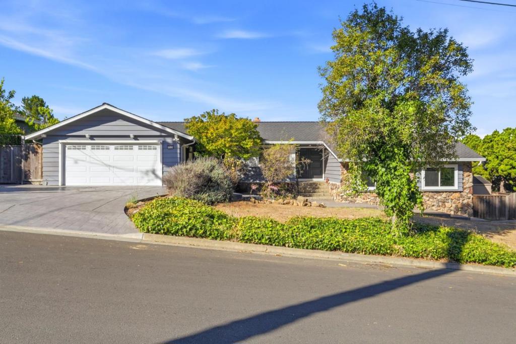 895 Tybalt Drive Property Photo 37