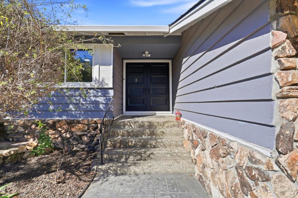 895 Tybalt Drive Property Photo 39