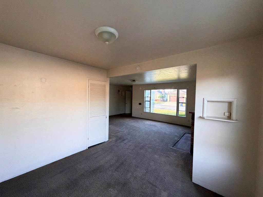427 Carmel Street Property Photo 3