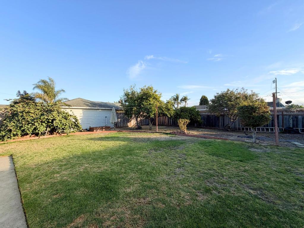 427 Carmel Street Property Photo 8