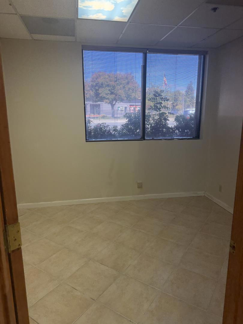 2360 Mckee Road B5 Property Photo 14