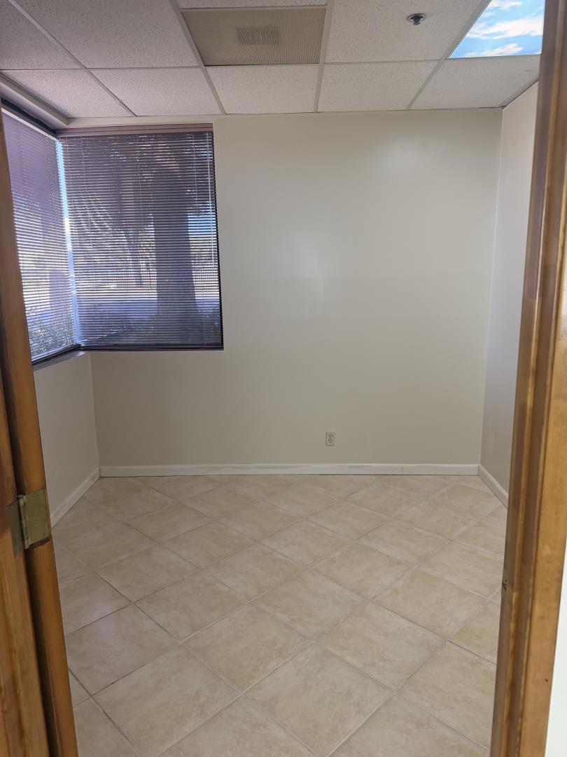 2360 Mckee Road B5 Property Photo 15