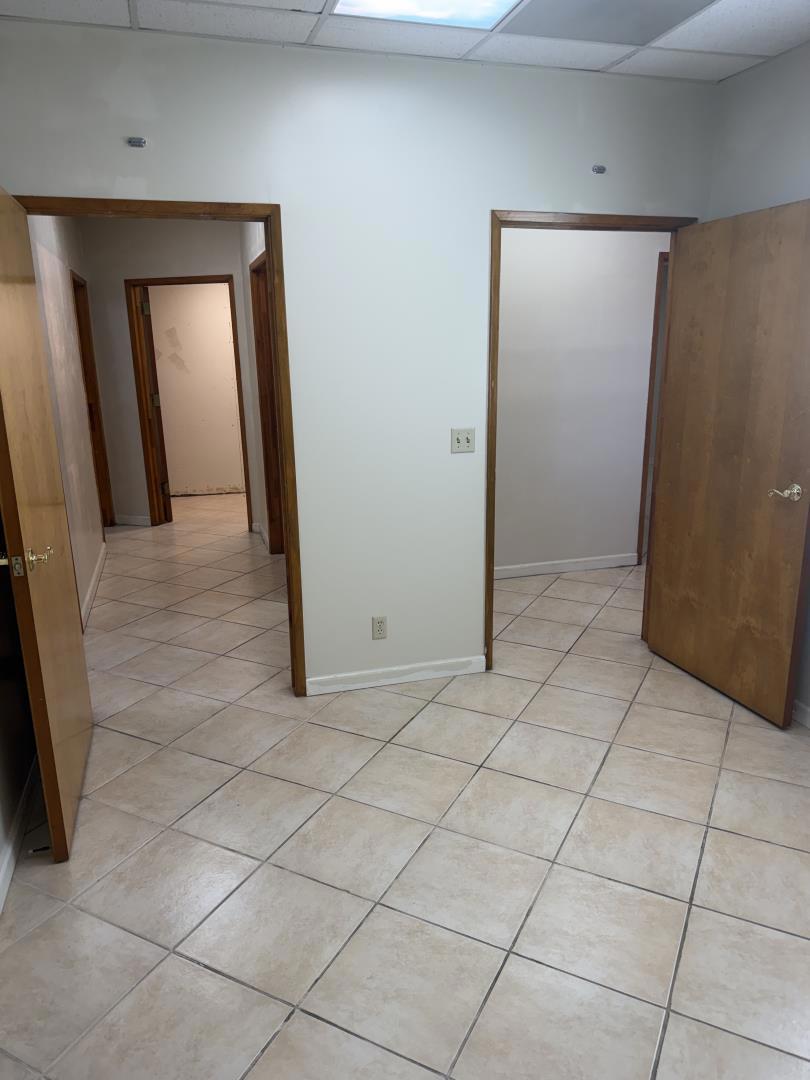 2360 Mckee Road B5 Property Photo 21