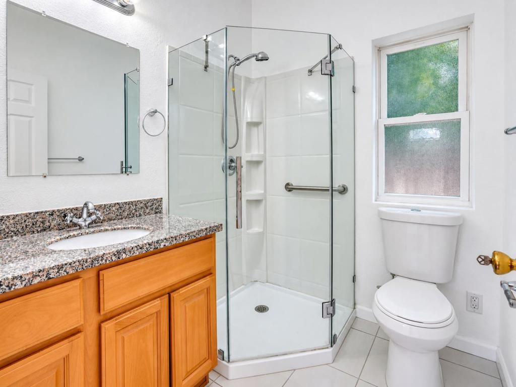 21692 Westfield Ave Property Photo 51