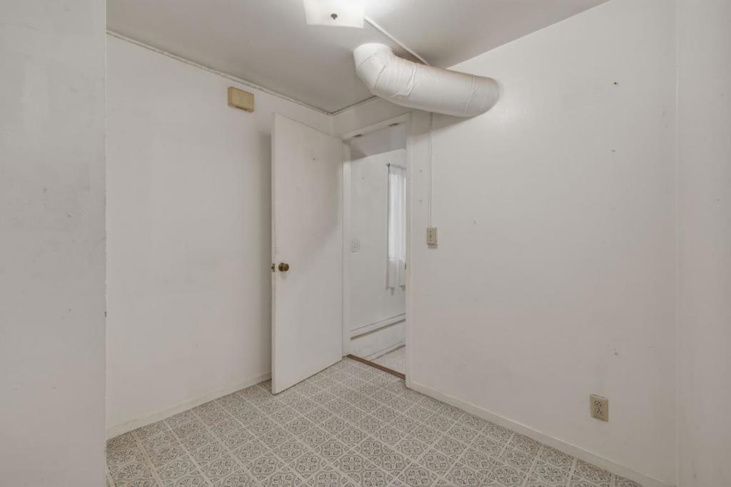 1260 21st Avenue Property Photo 9