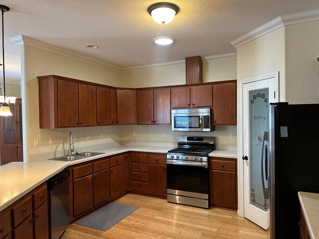 800 Brommer Street 18 Property Photo 12