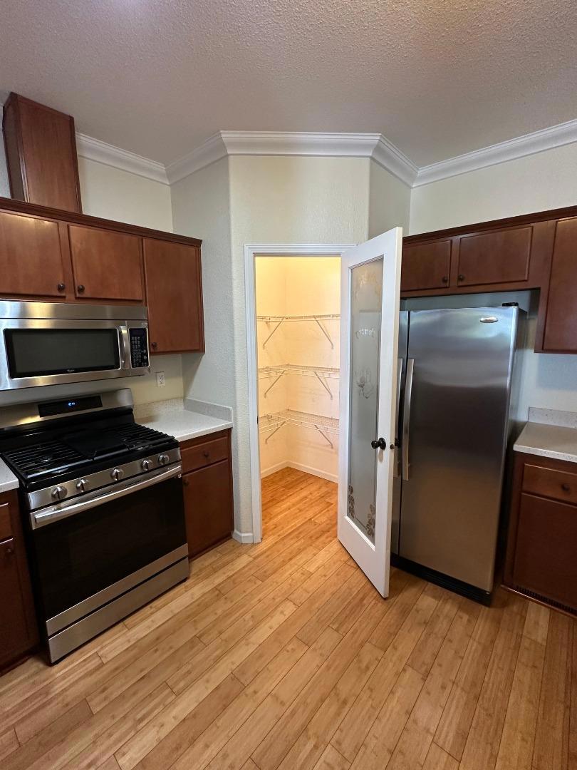 800 Brommer Street 18 Property Photo 13