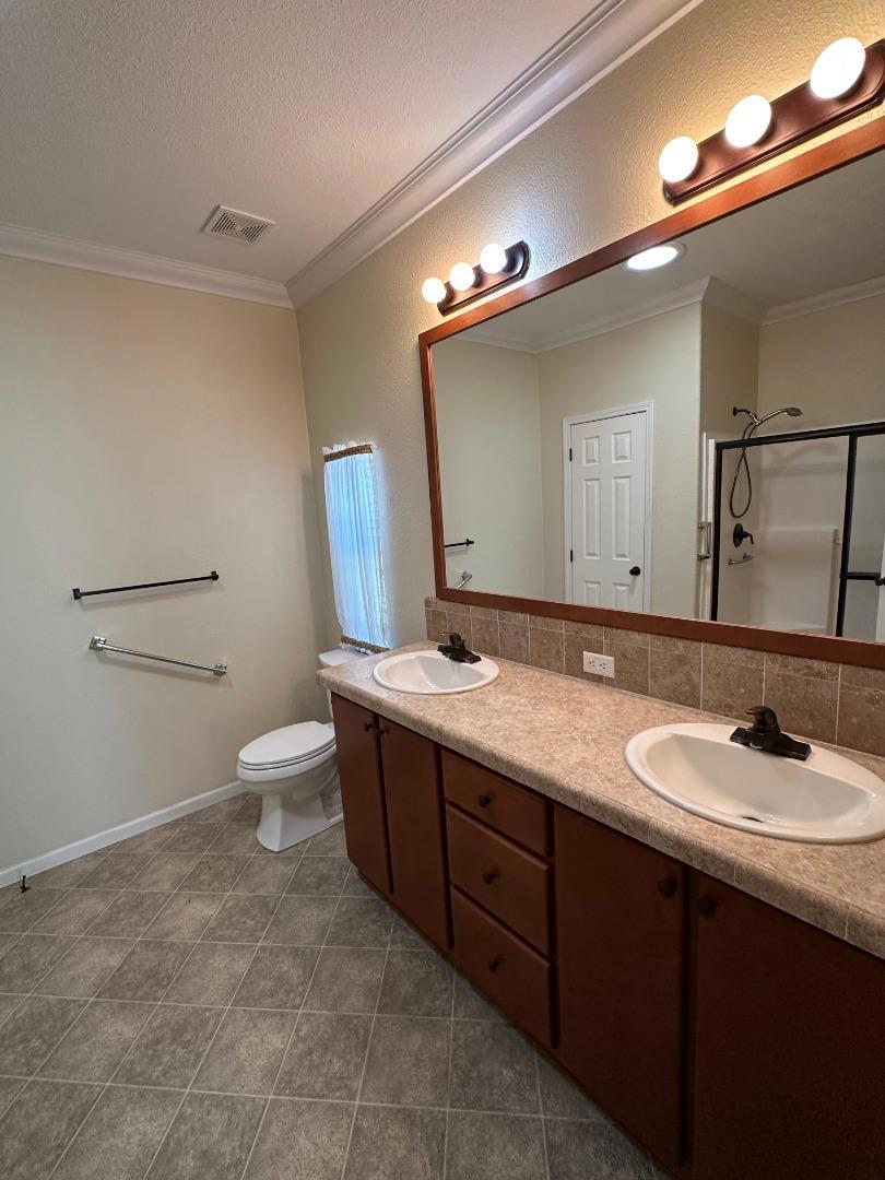 800 Brommer Street 18 Property Photo 16