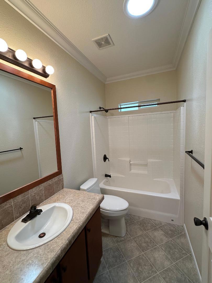 800 Brommer Street 18 Property Photo 24