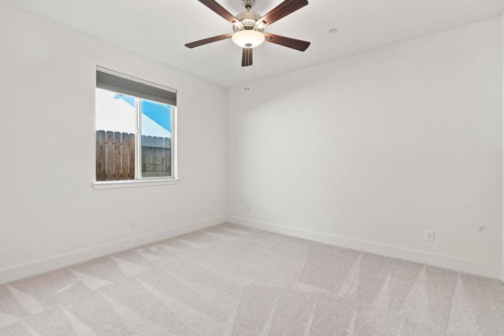 1261 Azalea Drive Property Photo 11