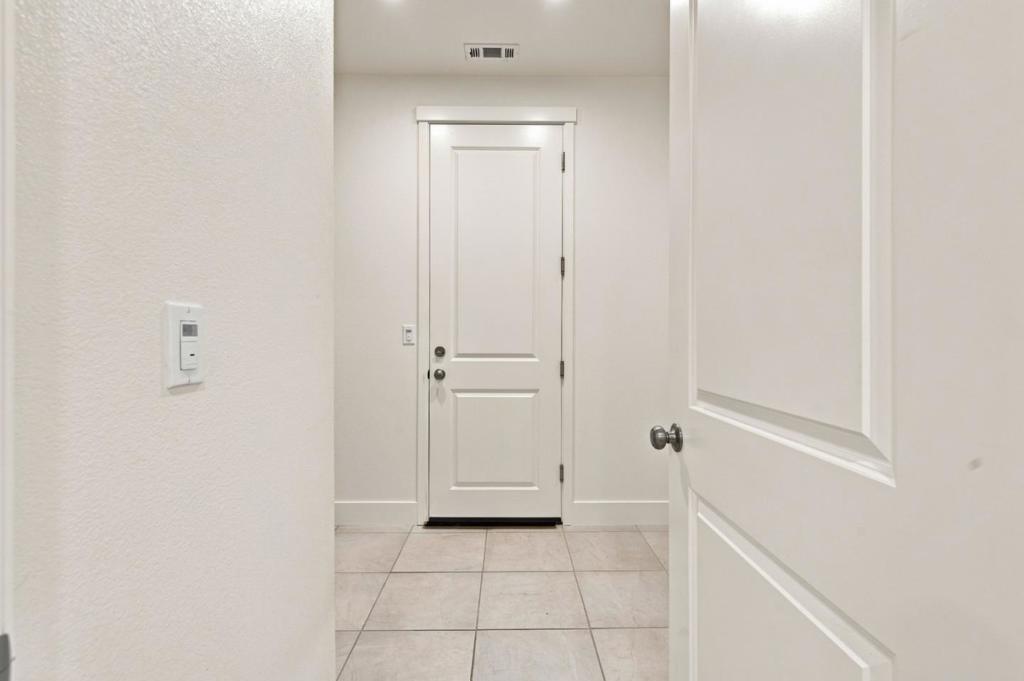 1261 Azalea Drive Property Photo 16