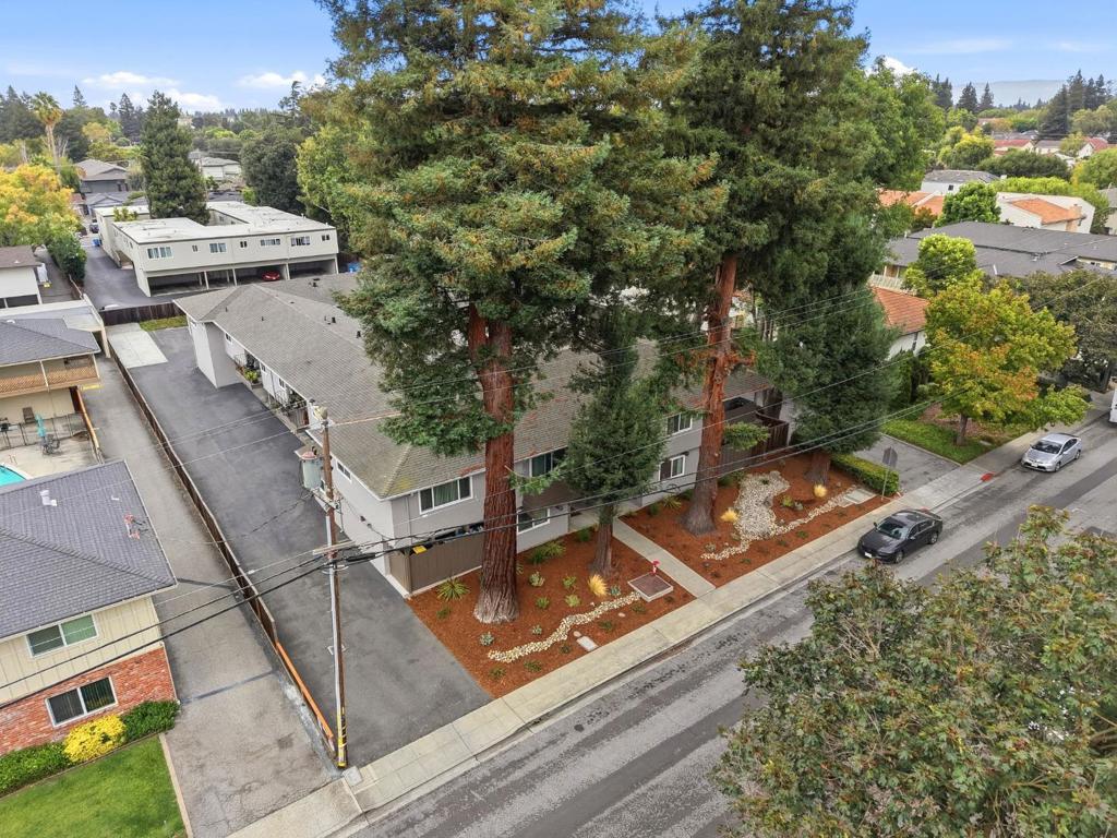 239 Easy Street Property Photo 18