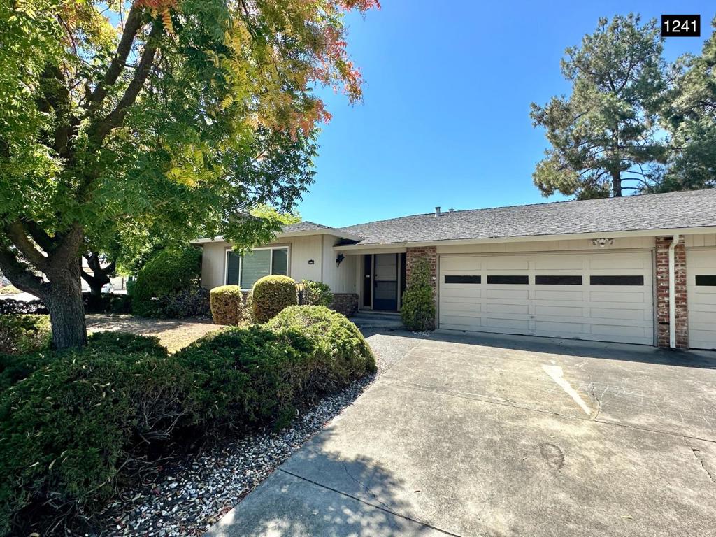 1241 Klee Court Property Photo 1