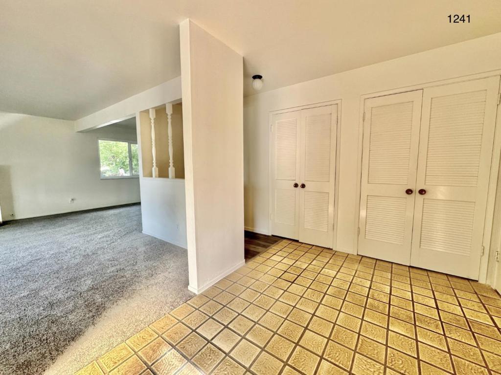 1241 Klee Court Property Photo 2