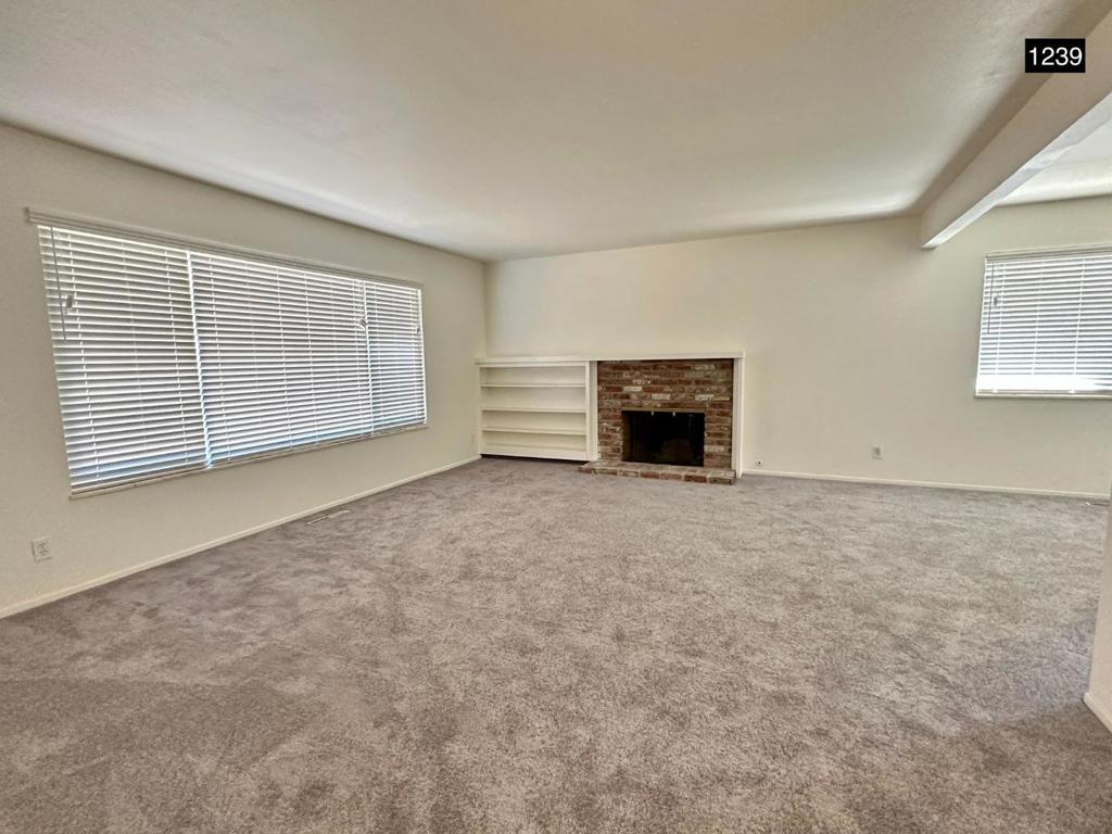 1241 Klee Court Property Photo 4