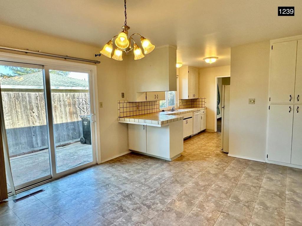 1241 Klee Court Property Photo 19