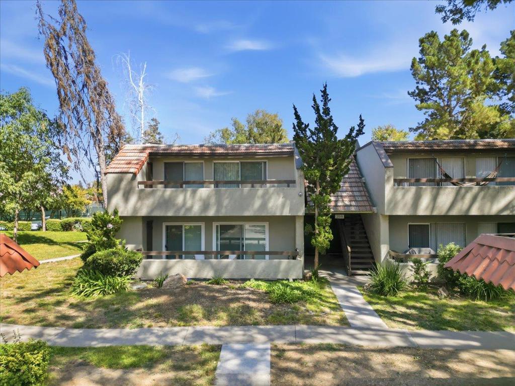 288 Tradewinds Drive 1 Property Photo 2