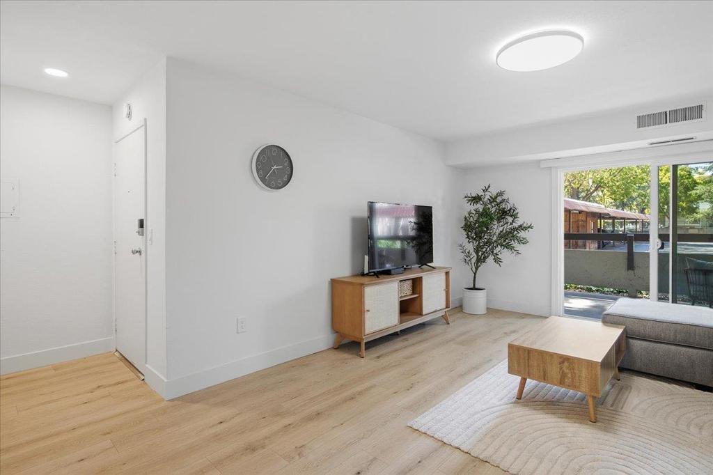 288 Tradewinds Drive 1 Property Photo 3