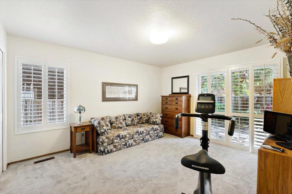 412 Sumner Avenue Property Photo 30