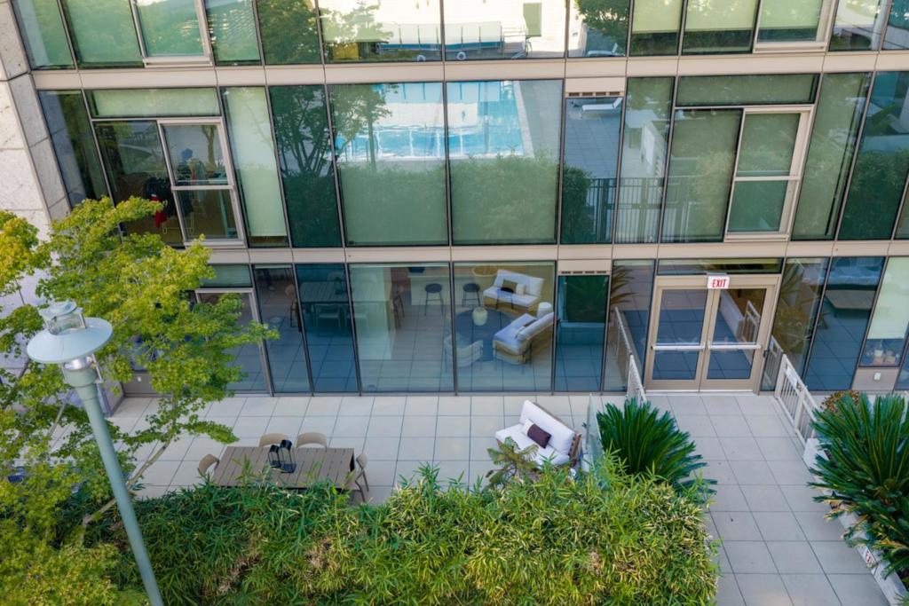 38 N Almaden Boulevard 302 Property Photo 55
