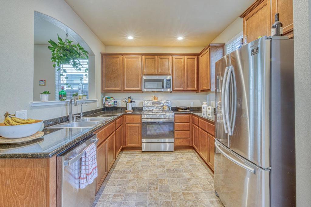 1264 Sycamore Street Property Photo 10