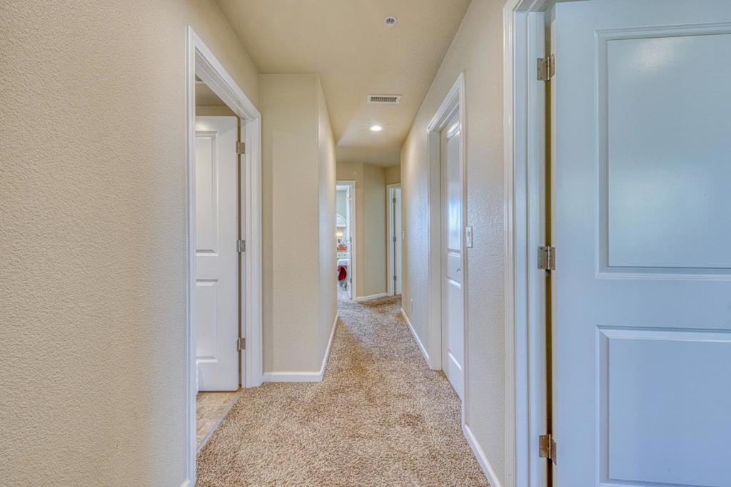 1264 Sycamore Street Property Photo 18