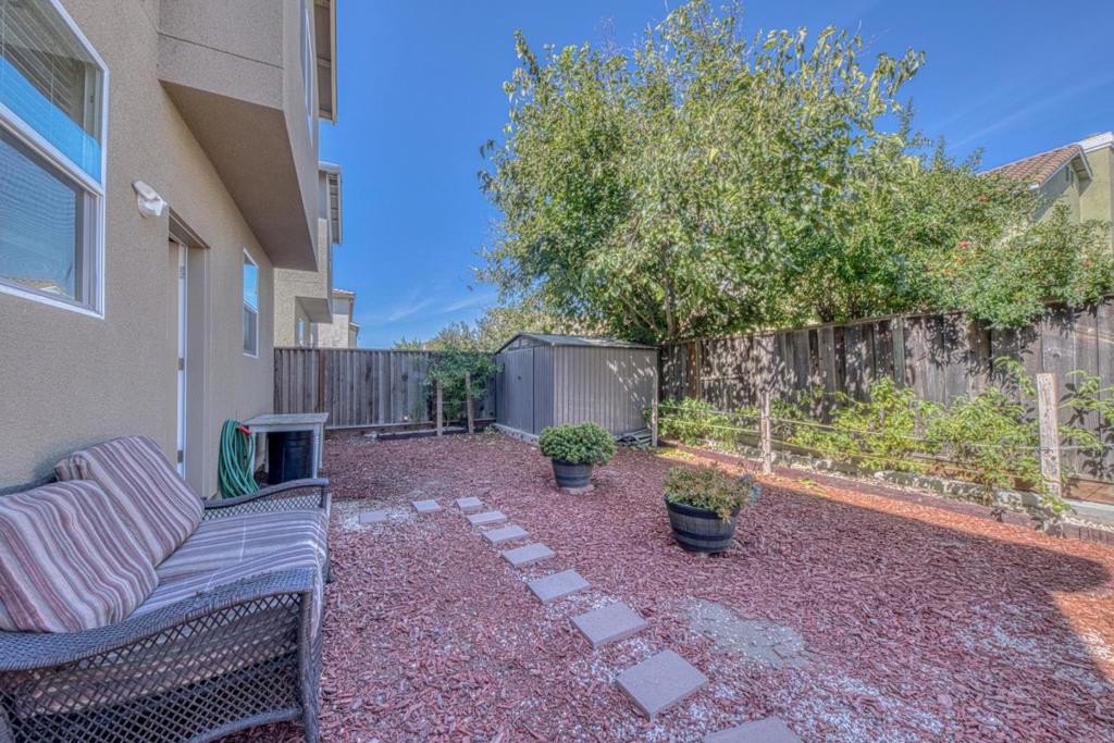 1264 Sycamore Street Property Photo 31