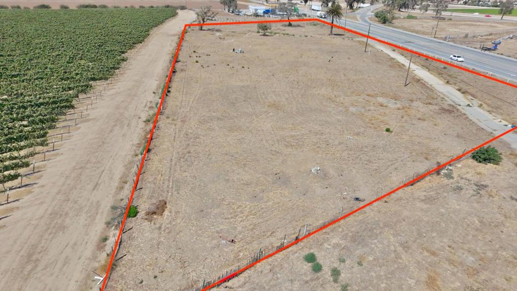 851 El Camino Real Property Photo 3